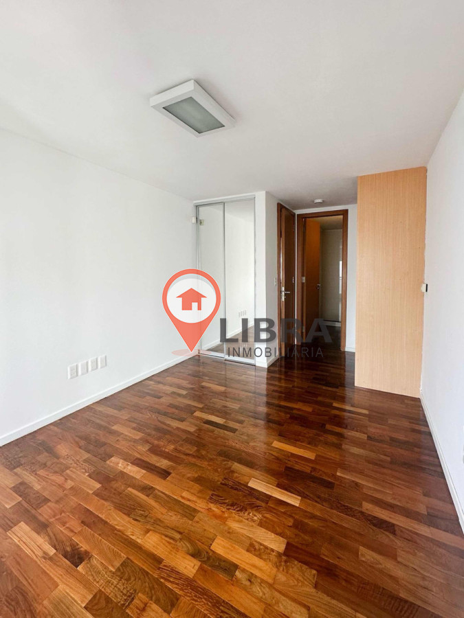 Apartamento ID.4757 - Alquiler Apto 2 Dorm 3 Baños Garage Terraza Punta Carretas