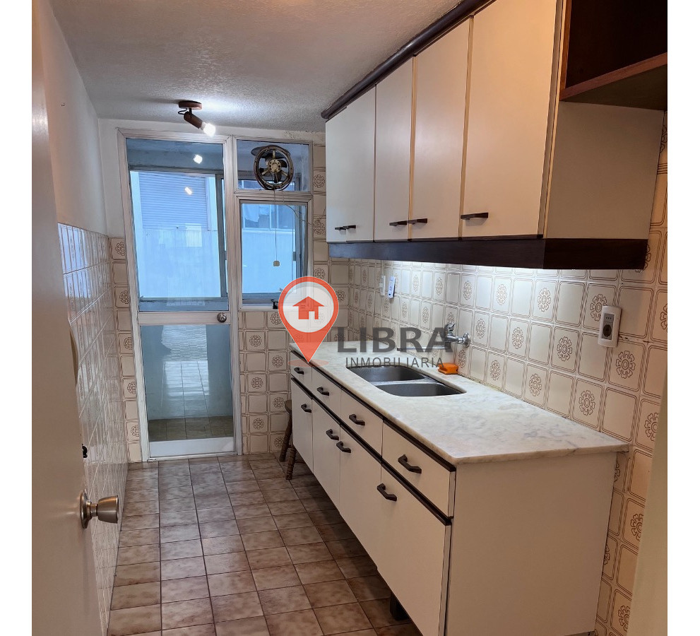 Apartamento ID.8650 - Alquiler De Apartamento 2 Dormitorios Muy Luminoso En Tres Cruces