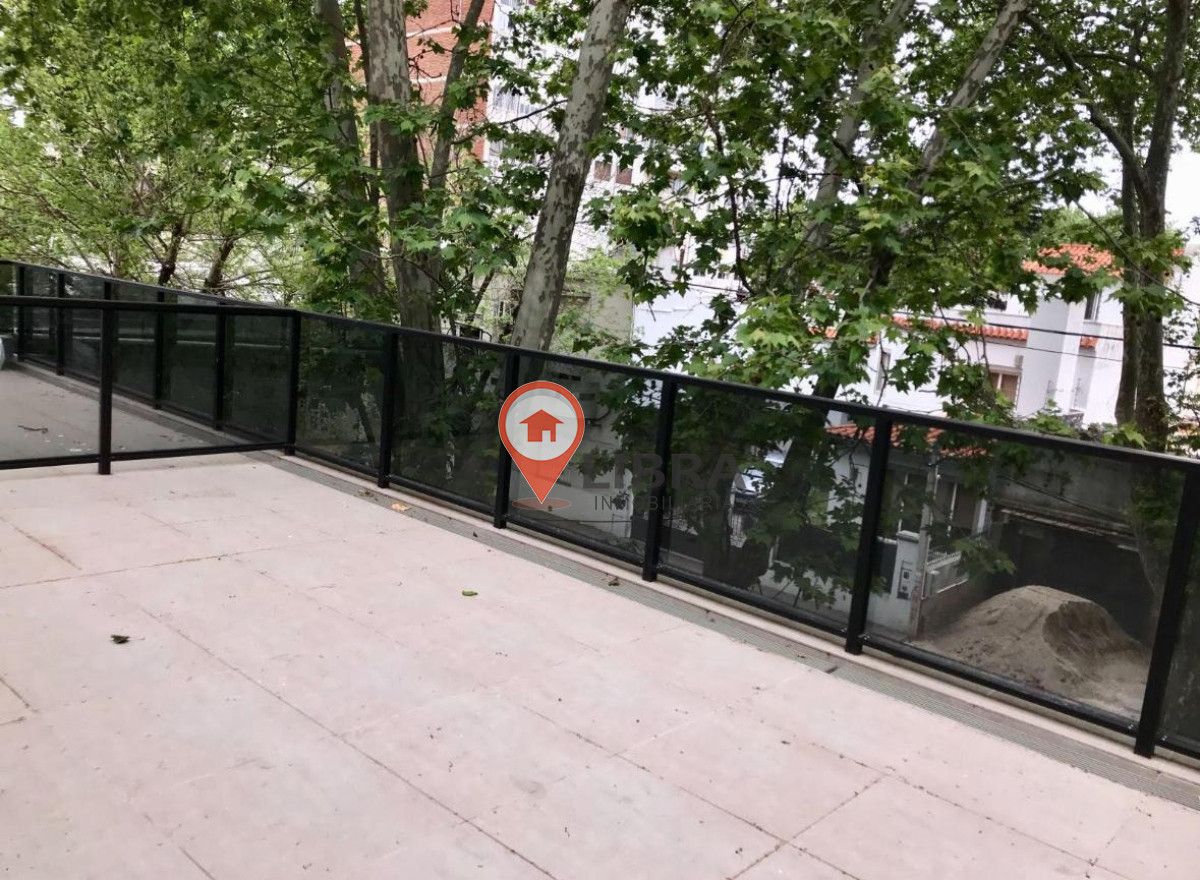 Apartamento ID.8802 - Hermoso Apartamento Amoblado 1 Dorm Con Garage Y Gran Terraza