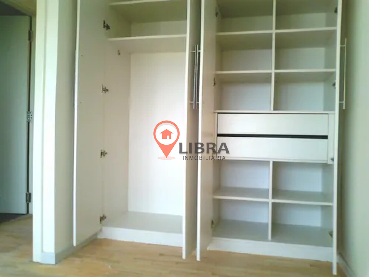 Apartamento ID.10215 - HERMOSO PENTHAUSE AMUEBLADO EN PUNTA CARRETAS