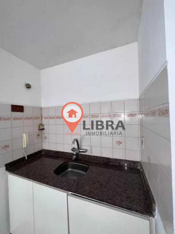 Apartamento ID.6578 - Alquiler Monoambiente  A Media Cuadra De La Rambla Pocitos
