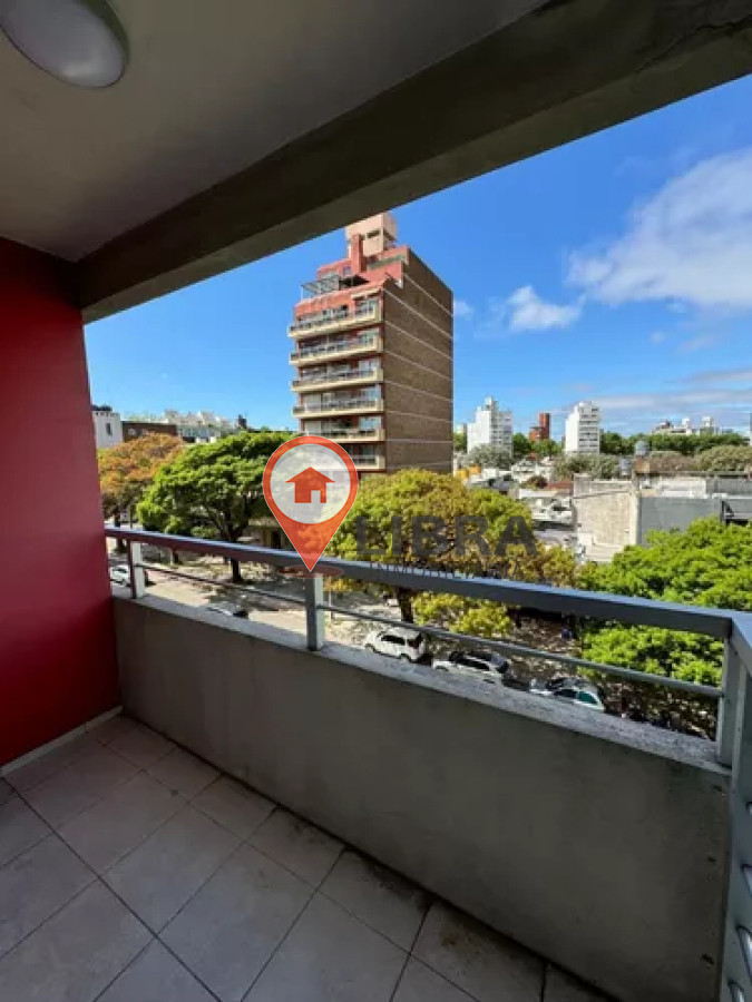 Apartamento ID.6874 - Alquiler Apartamento De 1 Dormitorio Balcón Garaje Pocitos 