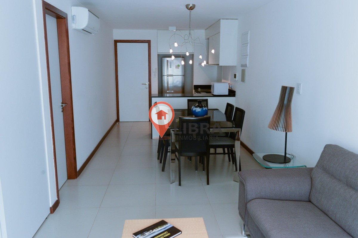Apartamento ID.7363 - Hermoso Apartamento De 1 Dormitorio En Pocitos Con Balcón Y Garaje Amoblado