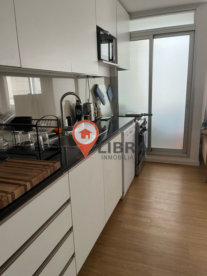 Apartamento ID.8694 - Hermoso Apartamento Amueblado De 2 Dorm En Malvín