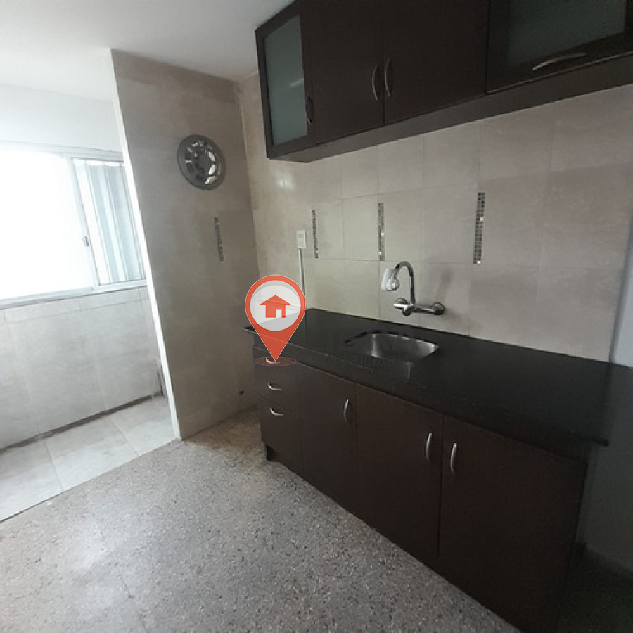 Apartamento ID.10029 - Lindo Apartamento De 2 Dorm Iluminado 