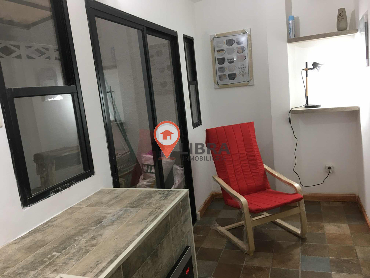 Apartamento ID.3453 - Alquiler Apartamento 2 Dormitorios Reducto Con Patio Luminoso