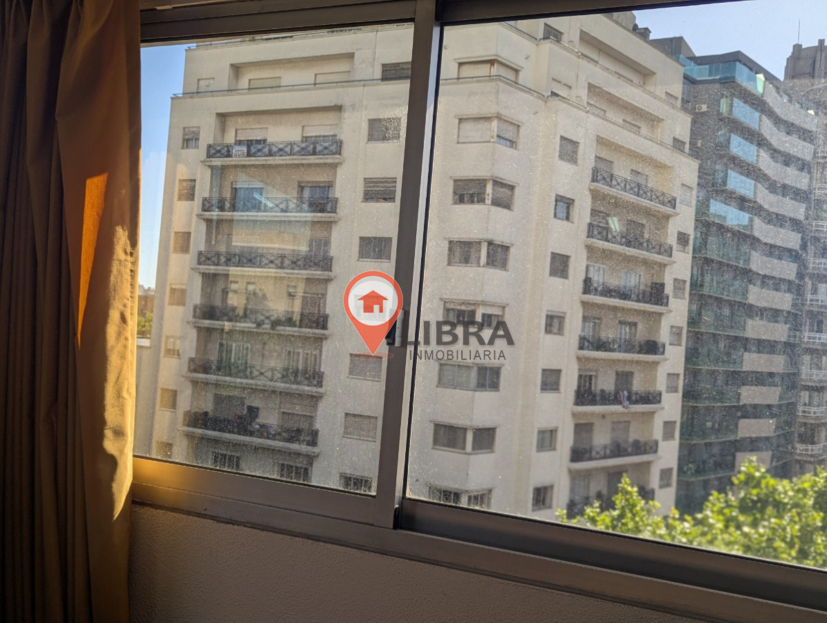 Apartamento ID.7644 - Apartamento Torre El Gaucho Para Oficina O Consultorio Vista A 18 De Julio