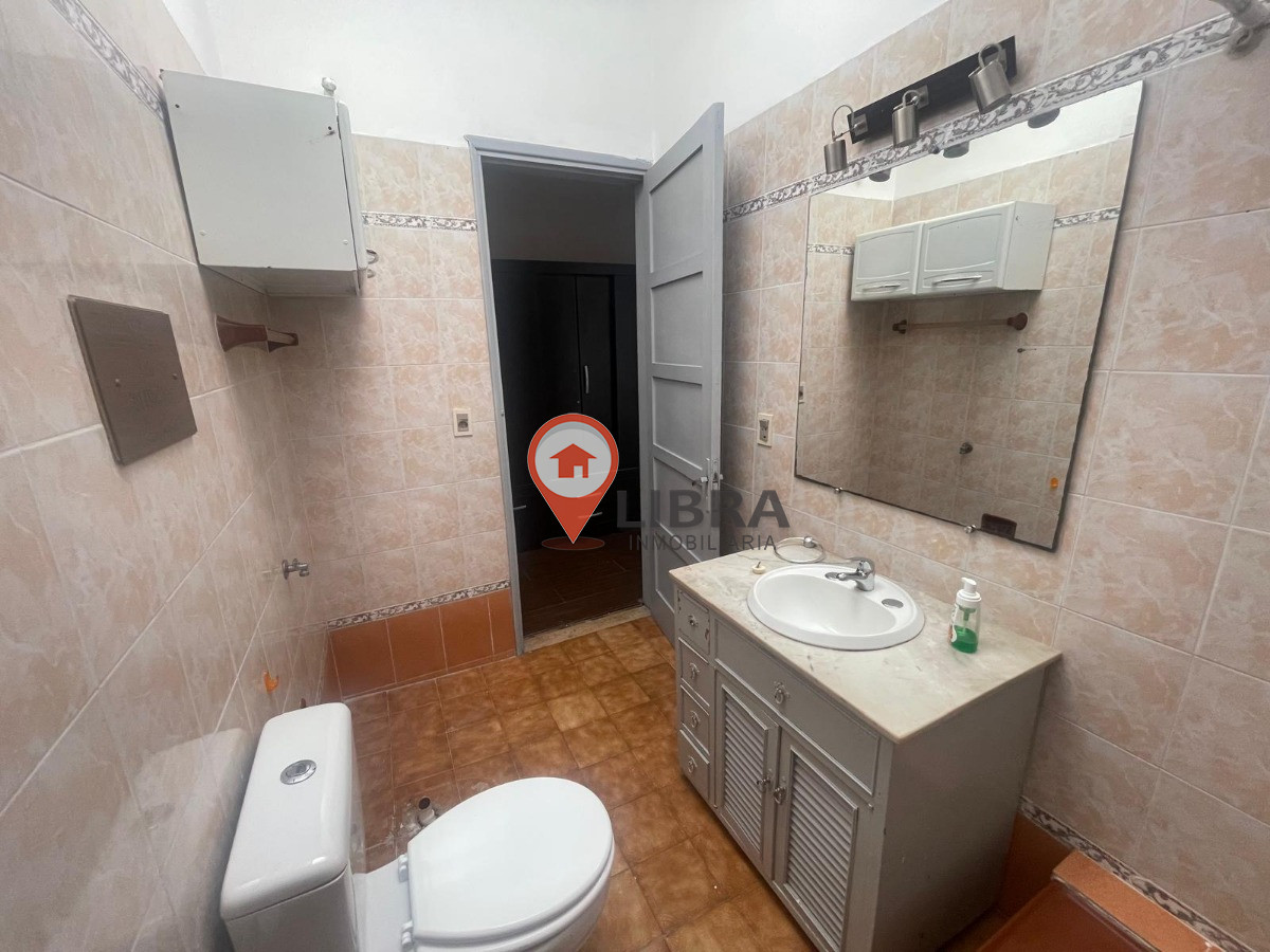 Apartamento ID.7699 - Alquiler Apartamento 2 Dormitorios Al Frente A 50 Mt De Playa Malvin Parrillero