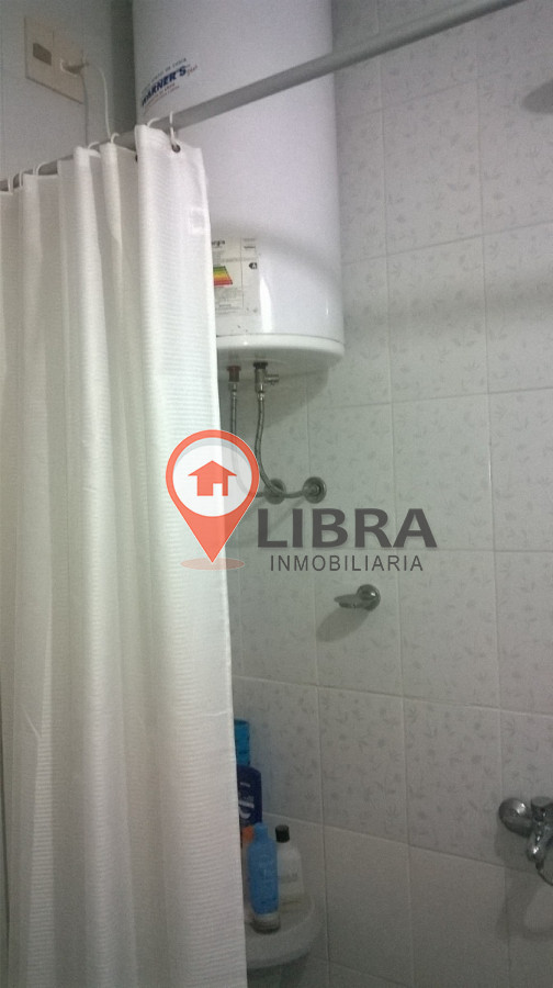 Apartamento ID.8497 - Venta Apartamento Con Renta 1 Dormitorio Jardín Planta Baja En Centro  