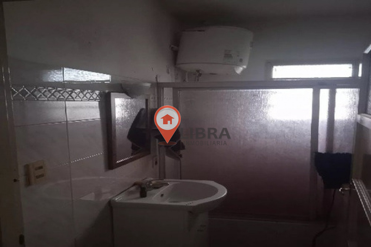 Apartamento ID.2351 - Apartamento De 2 Dormitorios Al Frente Centro Bajos Gastos Comunes