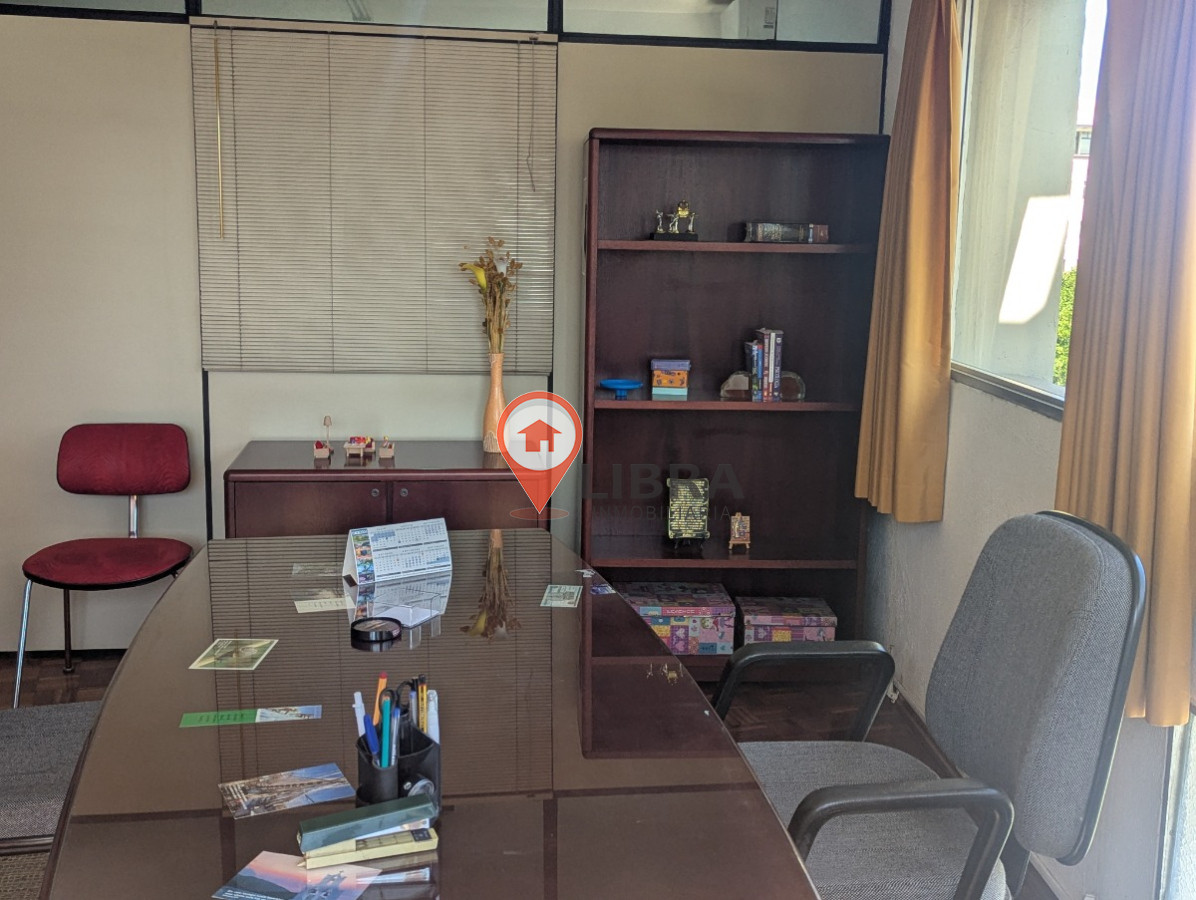 Apartamento ID.7644 - Apartamento Torre El Gaucho Para Oficina O Consultorio Vista A 18 De Julio