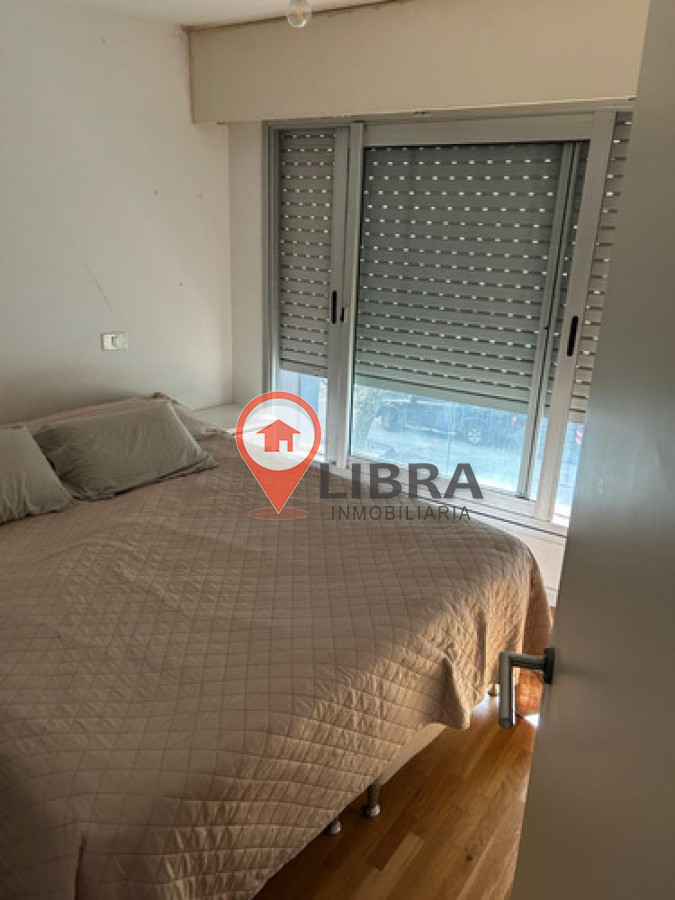 Apartamento ID.8911 - Alquiler Apartamento 1 Dormitorio En Pocitos Con Parrillero y Balcón