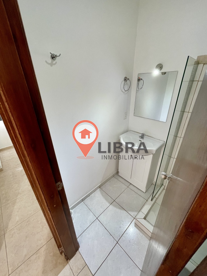 Apartamento ID.5564 - Alquiler Duplex 2 Dorm Balcón Patio Cochera Malvin Norte