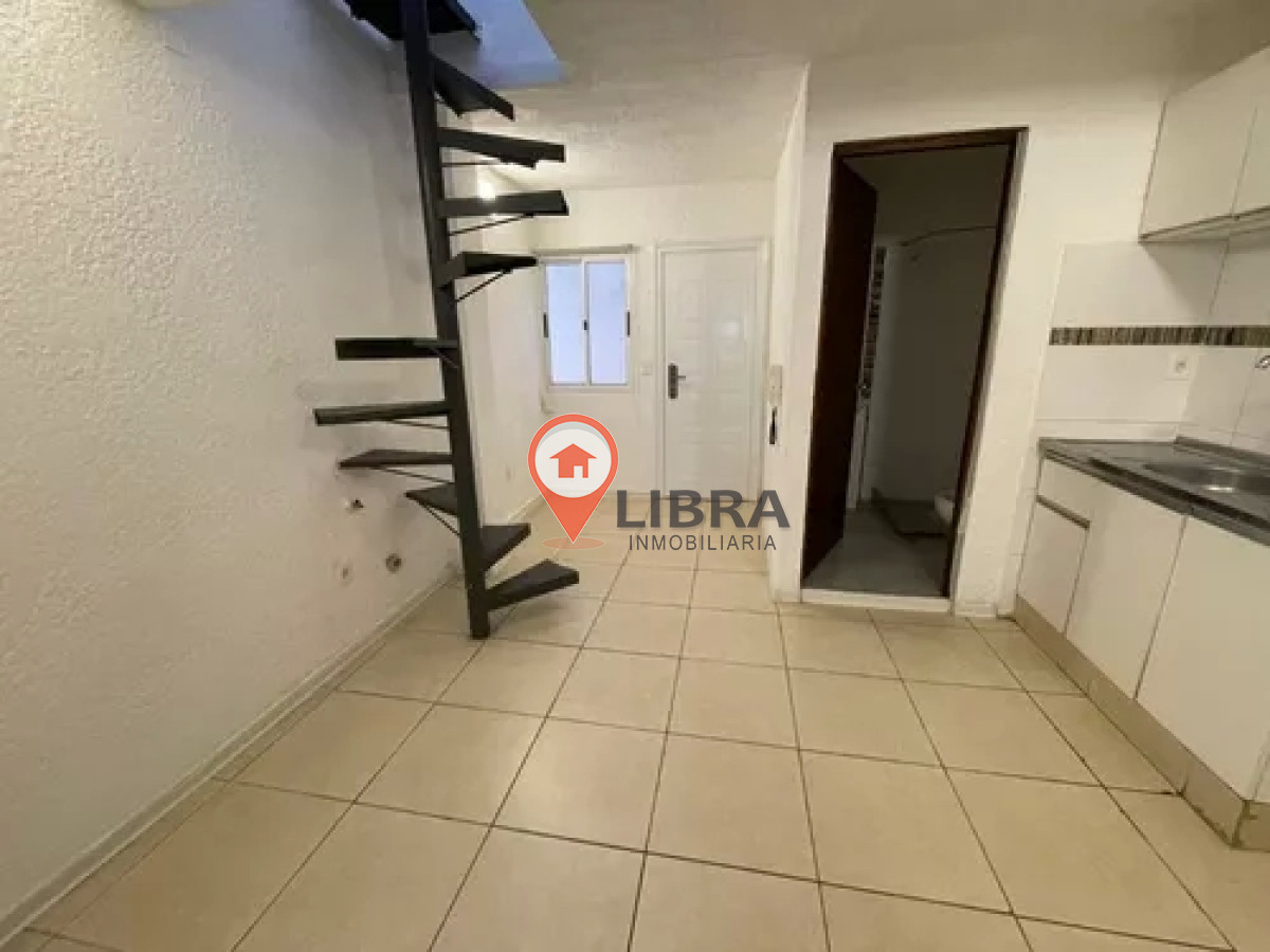 Apartamento ID.1912 - Apartamento Duplex 1 Dormitorio Pocitos Bajos Gastos Comunes