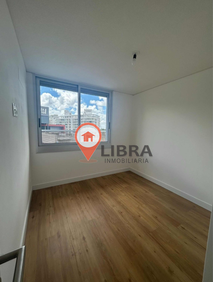 Apartamento ID.7640 - Hermoso Apartamento De 1 Dorm Con Balcon