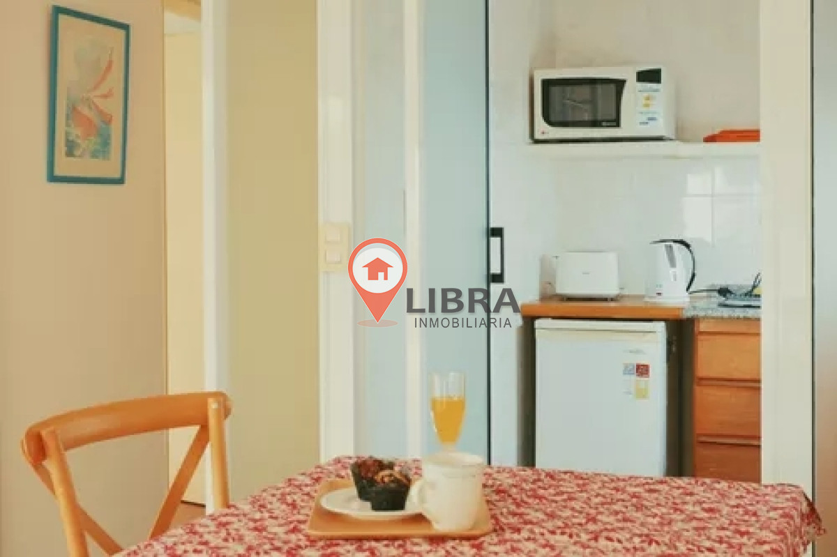 Apartamento ID.4205 - Amoblado Amplio Luminoso Garaje Vivienda Consultorio Oficina