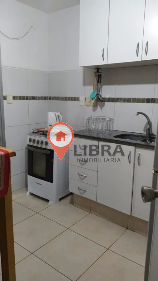 Apartamento ID.710 - Apartamento 1 Dormitorio Con Cochera Y Balcón En Centro