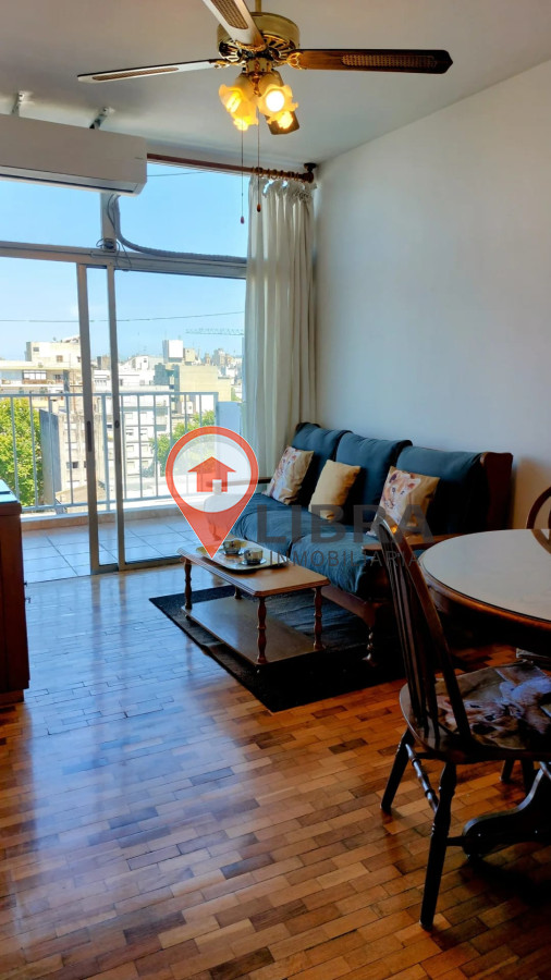 Apartamento ID.7910 - Se Alquila Apartamento 1 Dormitorio Amoblado Y Equipado Con Balcón En Centro