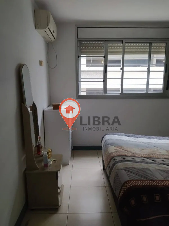 Apartamento ID.710 - Apartamento 1 Dormitorio Con Cochera Y Balcón En Centro