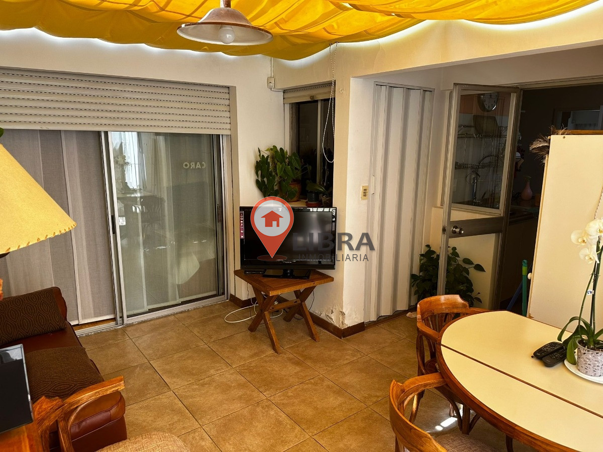 Apartamento ID.3976 - Venta Apartamento Planta Baja Con Fondo Barbacoa Villa Biarritz