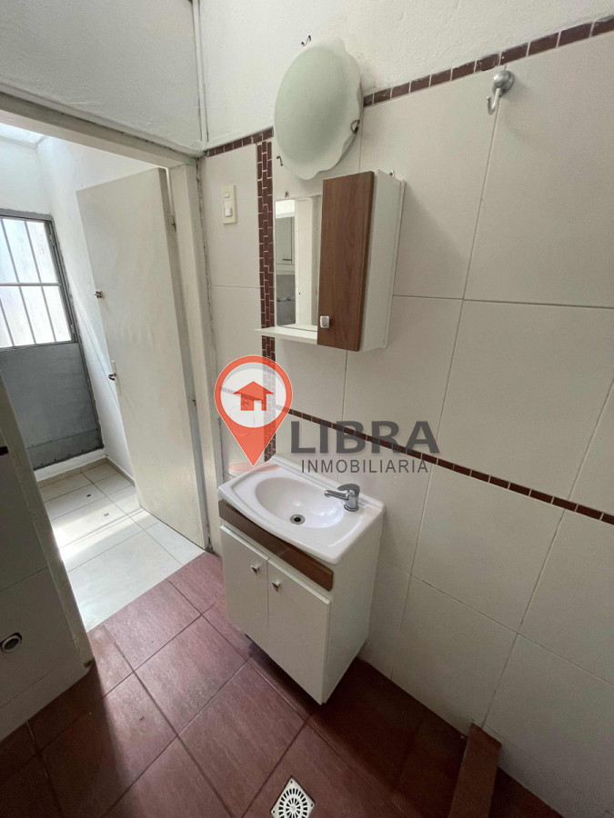 Apartamento ID.7992 - Venta Apartamento 1 Dormitorio Garage Patio Sin Gastos En Villa Española 