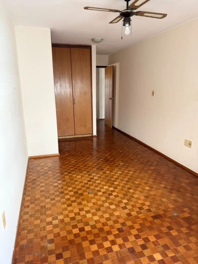 Apartamento ID.13112 - Alquiler Apartamento Al Frente 2 Dormitorios 2 Baños Garaje En Puerto Buceo