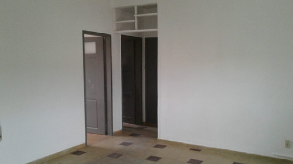 Apartamento ID.10198 - Alquiler Apartamento 2 Dormitorios Curva Maroñas, Frente A Supermercado Disco