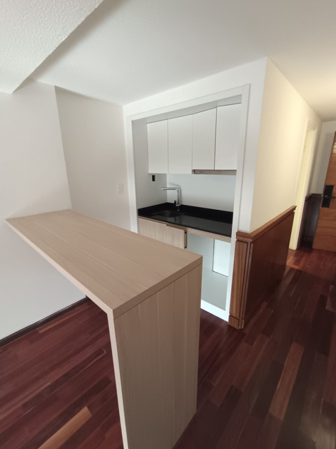 Apartamento ID.12918 - Se Vende O Alquila Monoambiente Reacondicionado Pleno Centro