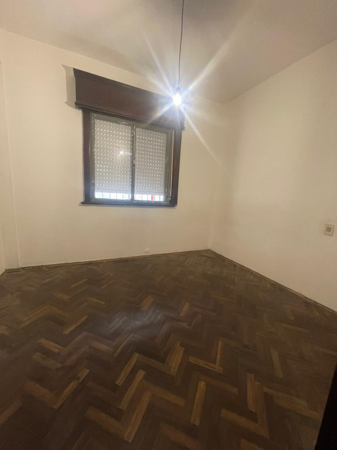 Apartamento ID.7792 - Alquiler Apartamento De 2 Dormitorios En Ciudad Vieja