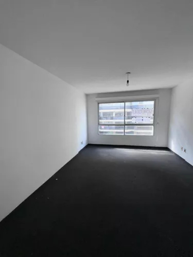Apartamento ID.6578 - Alquiler Monoambiente  A Media Cuadra De La Rambla Pocitos