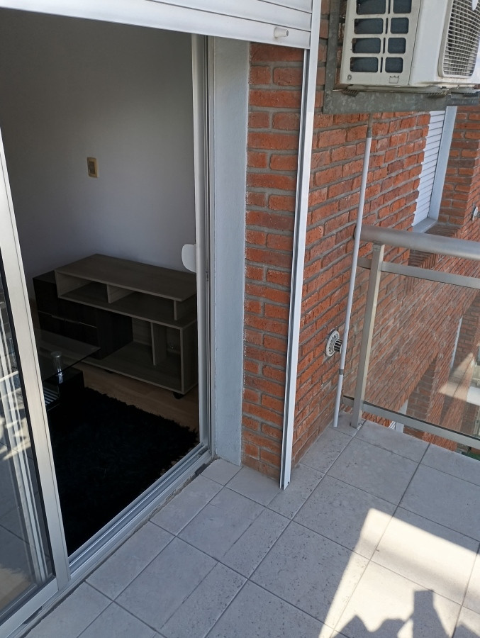 Apartamento ID.5806 - Alquiler Apartamento Tres Cruces 1 Dormitorio Amueblado