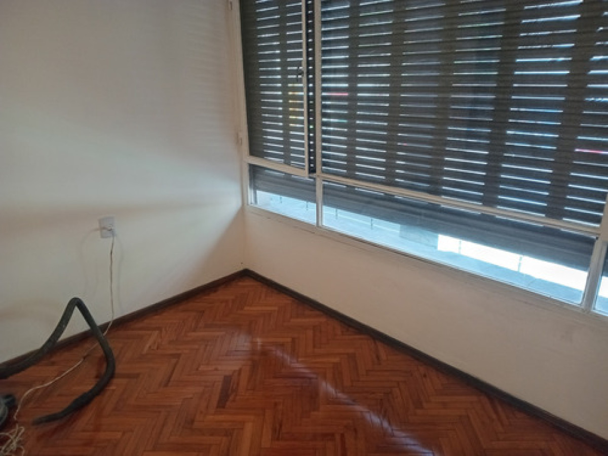 Apartamento ID.11387 - Apartamento en Venta 4 dormitorios y calefacción 