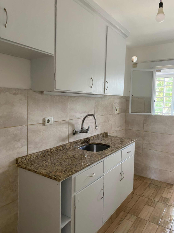 Apartamento ID.8697 - Venta De Apartamento 2 Dormitorios Mercado Modelo