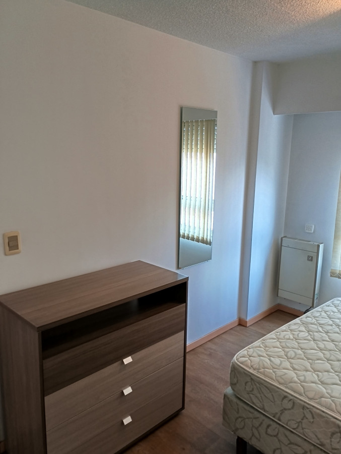 Apartamento ID.5806 - Alquiler Apartamento Tres Cruces 1 Dormitorio Amueblado