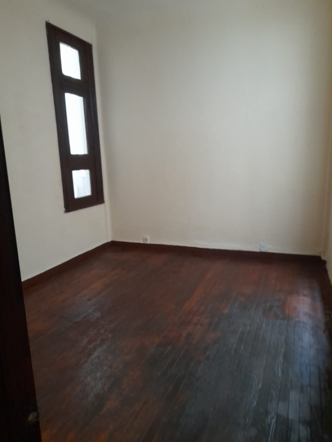 Apartamento ID.8440 - Alquiler Apartamento 5 Dormitorios En Centro