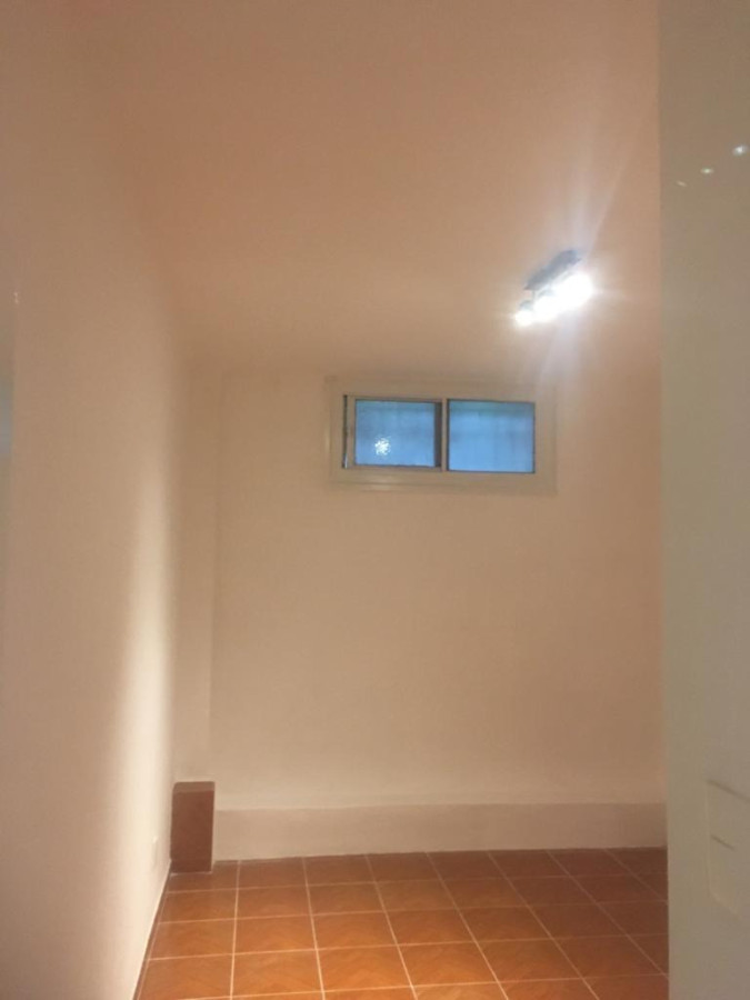 Apartamento ID.12595 - Venta Apartamento Con Renta 3 Dormitorios Reducto Con Patio