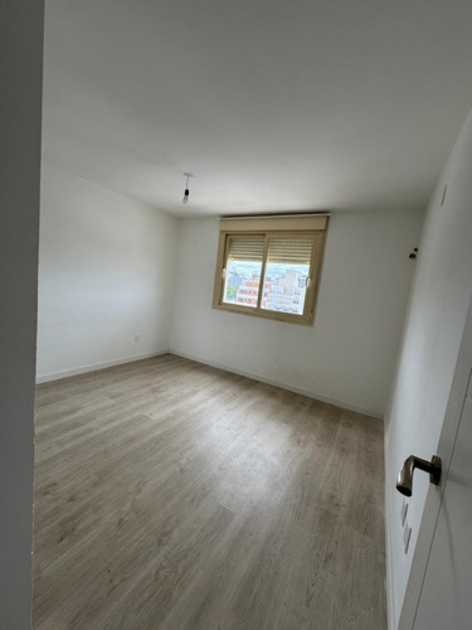 Apartamento ID.10061 - Hermoso Apartamento 2 Dorm Con Parrillero En Centro