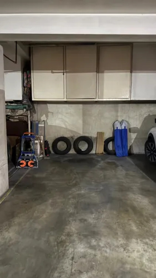 Apartamento ID.10096 - Alquiler Apartamento 2 Dormitorios Y Garage, Centro, Montevideo