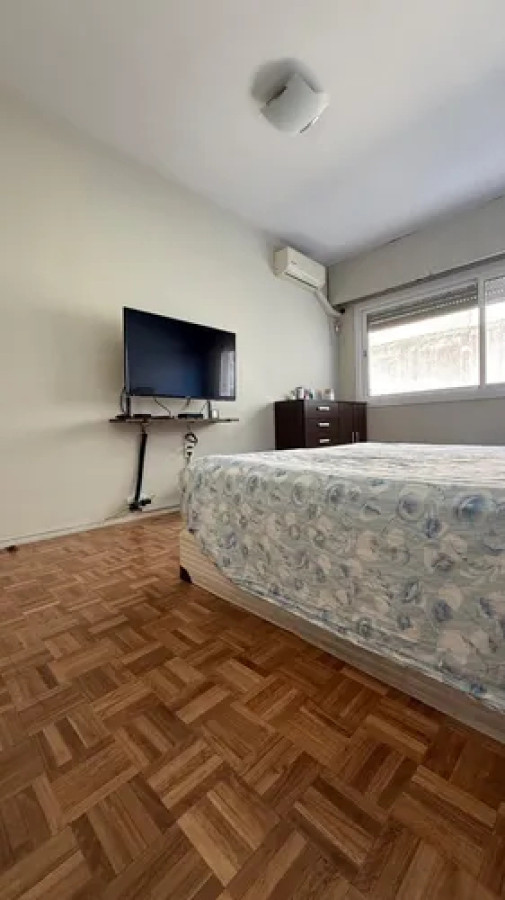 Apartamento ID.10096 - Alquiler Apartamento 2 Dormitorios Y Garage, Centro, Montevideo