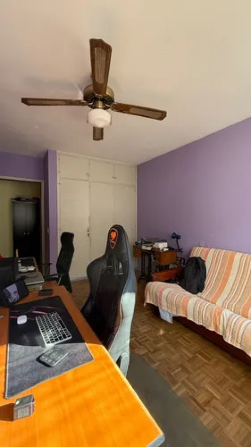 Apartamento ID.10096 - Alquiler Apartamento 2 Dormitorios Y Garage, Centro, Montevideo