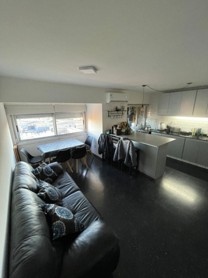 Apartamento ID.10102 - Venta Apartamento Tipo Dúplex, 3 Dormitorios, La Unión