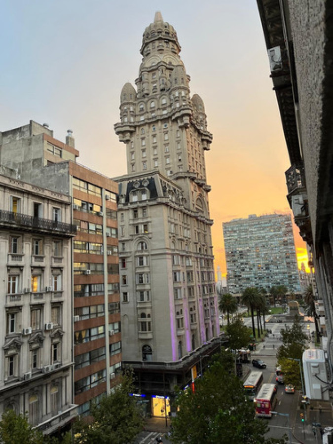 Apartamento ID.10112 - Alquiler Apartamento 1 Dormitorio Totalmente Refaccionado, Centro Montevideo