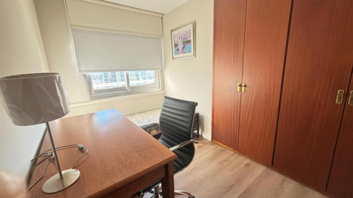 Apartamento ID.10121 - Alquiler Apartamento Amoblado 3 Dormitorios Cochera Pocitos