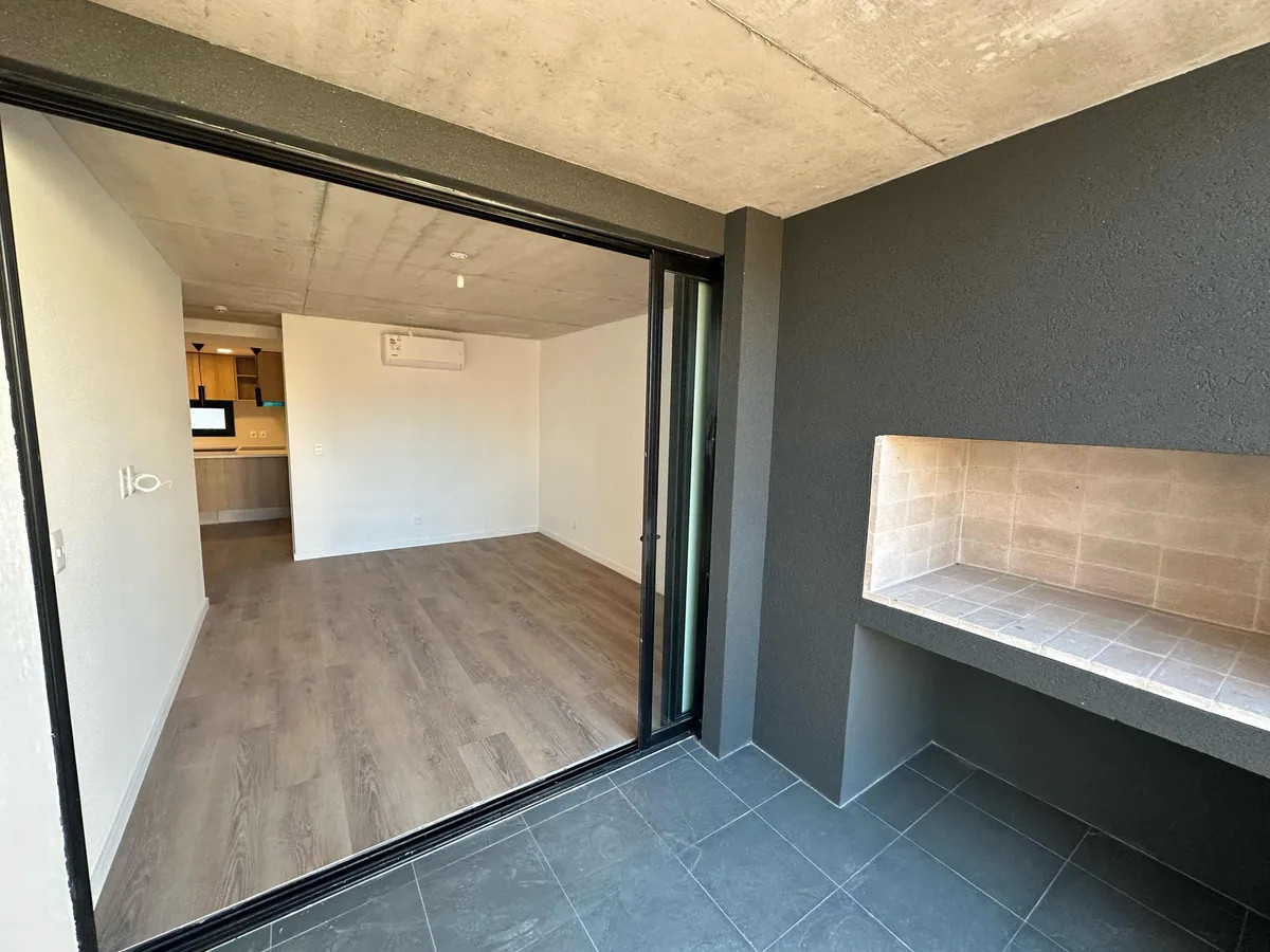 Apartamento ID.10160 - Alquiler  Apartamento A Estrenar, 1 Dormitorio, Con Balcón y Parrillero Propio, Buceo!!