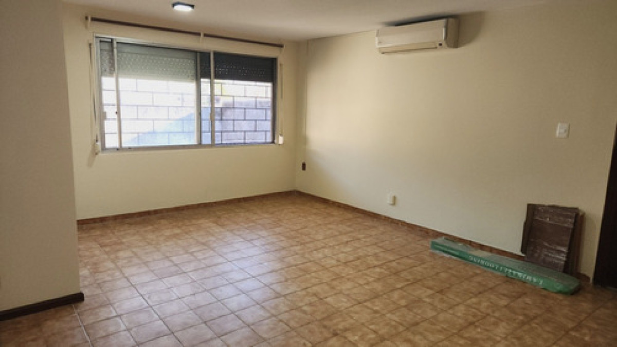 Apartamento ID.10166 - Alquiler Apartamento Tipo Casa De 2 Dormitorios En La Teja