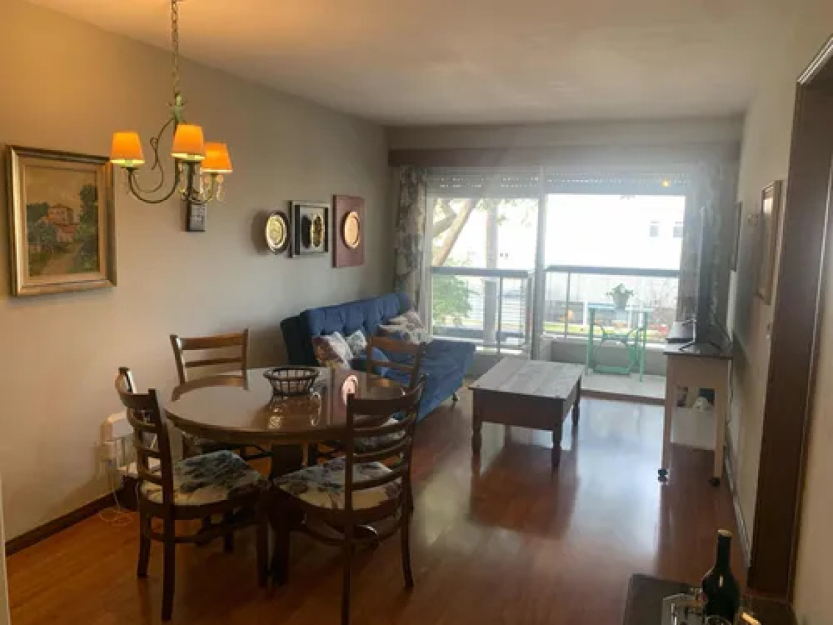 Apartamento ID.10239 - Alquiler  Apartamento Amueblado 1 Dormitorio Punta Carretas