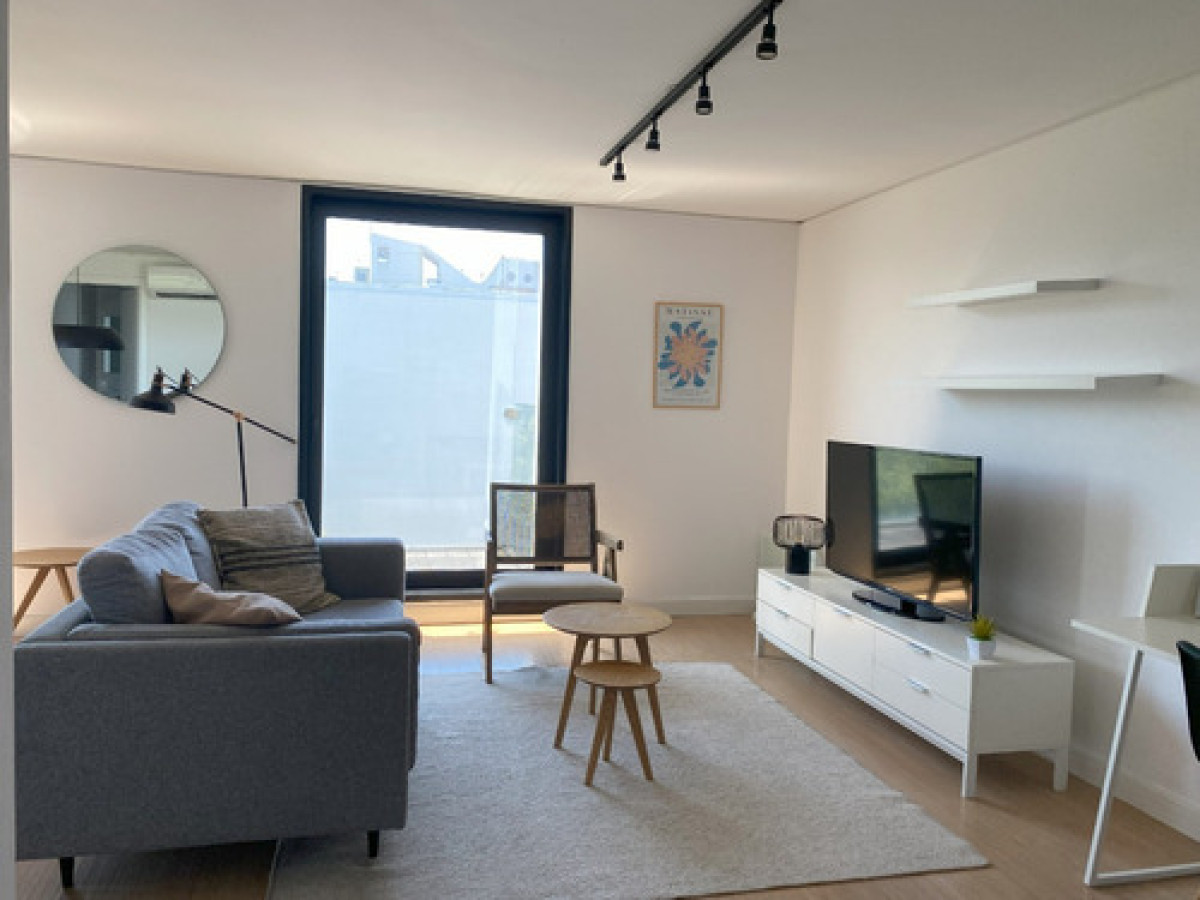 Apartamento ID.10247 - Hermoso Apartamento De 2 Dorm Con Garaje Y Balcón 