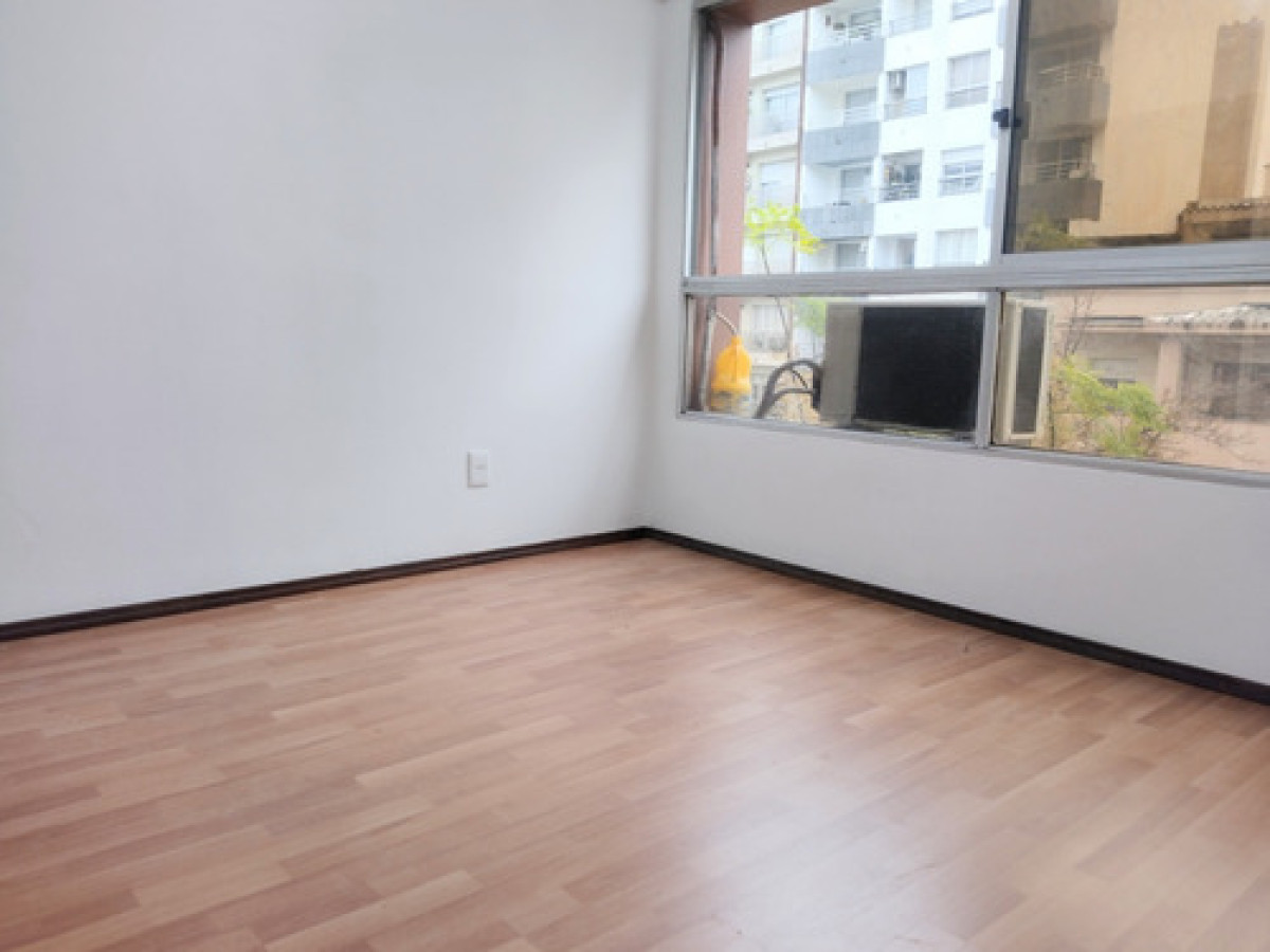 Apartamento ID.10289 - Alquiler En Pocitos!! Apartamento 1 Dormitorio Al Frente, Impecable!!
