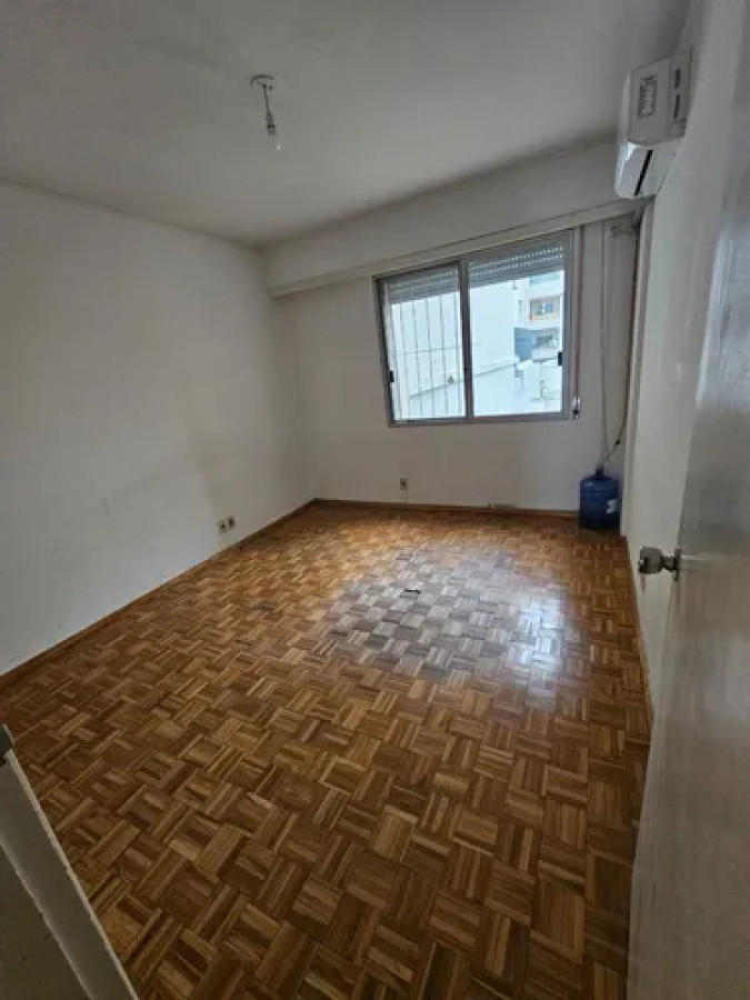 Apartamento ID.10382 - Alquiler Apartamento 3 Dormitorios 3 Baños Cochera Pocitos