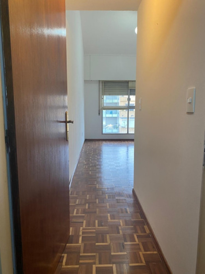 Apartamento ID.10620 - Alquila Hoy! Apto. 1 Dormitorio Con Cochera Y Box En Punta Carretas